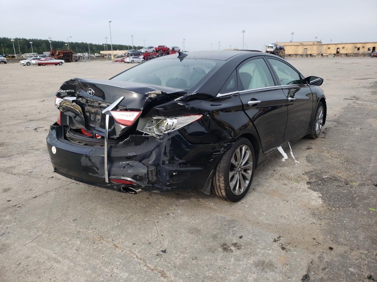 Photo 4 from auction – 2012 HYUNDAI SONATA SE with VIN 5NPEC4AC9CH378967