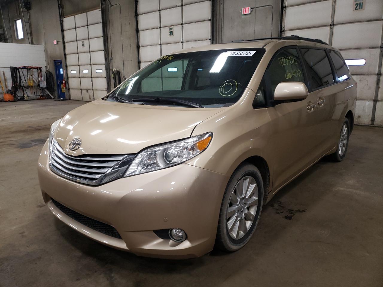 Photo 2 from auction – 2011 TOYOTA SIENNA XLE with VIN 5TDDK3DC1BS017245