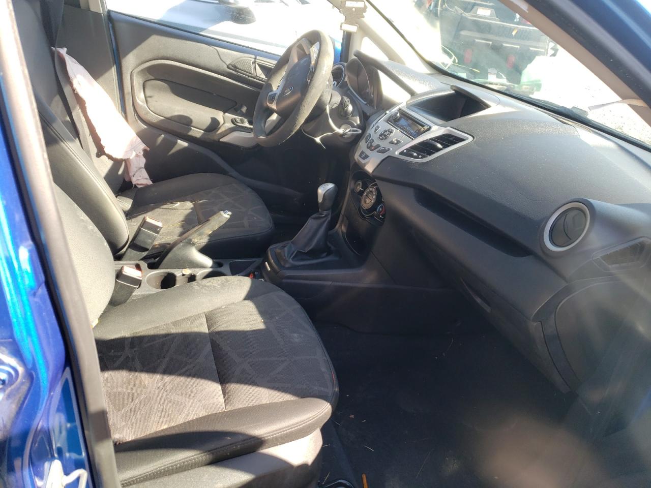 Photo 5 from auction – 2011 FORD FIESTA SE with VIN 3FADP4BJ8BM178450