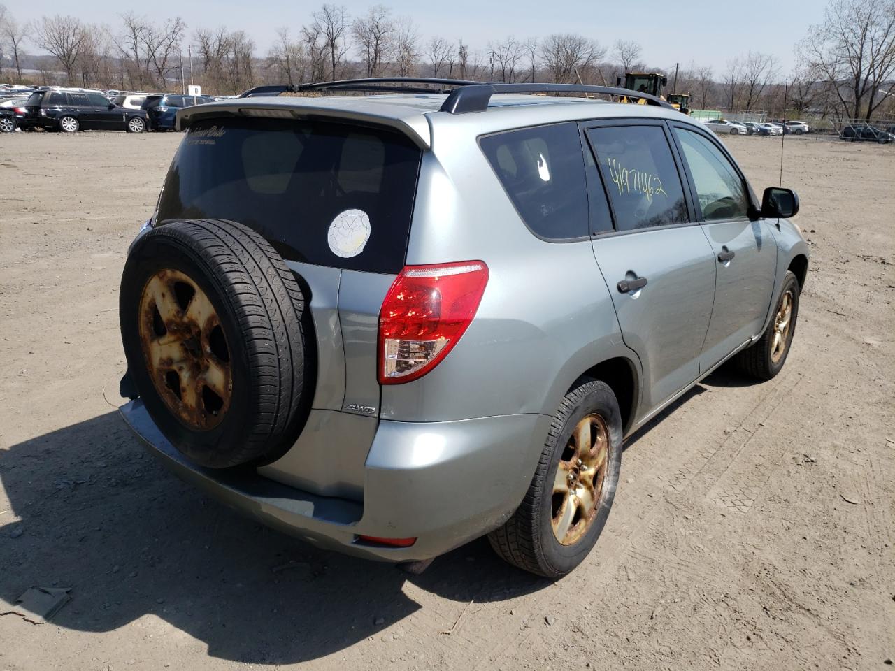 Photo 4 from auction – 2007 TOYOTA RAV4 with VIN JTMBD33VX75097260