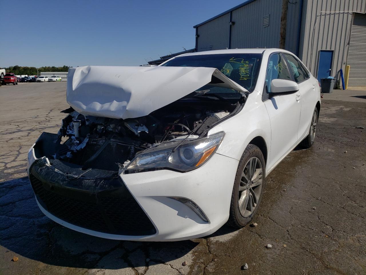 Photo 2 from auction – 2015 TOYOTA CAMRY LE with VIN 4T1BF1FK0FU102515