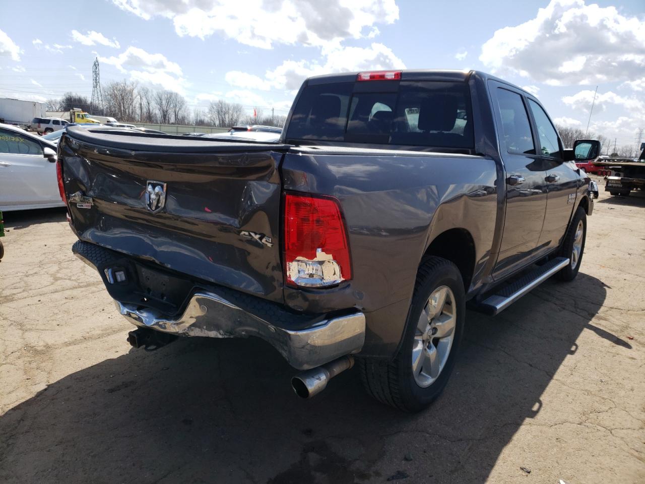 Photo 4 from auction – 2017 RAM 1500 SLT with VIN 3C6RR7LT7HG523865