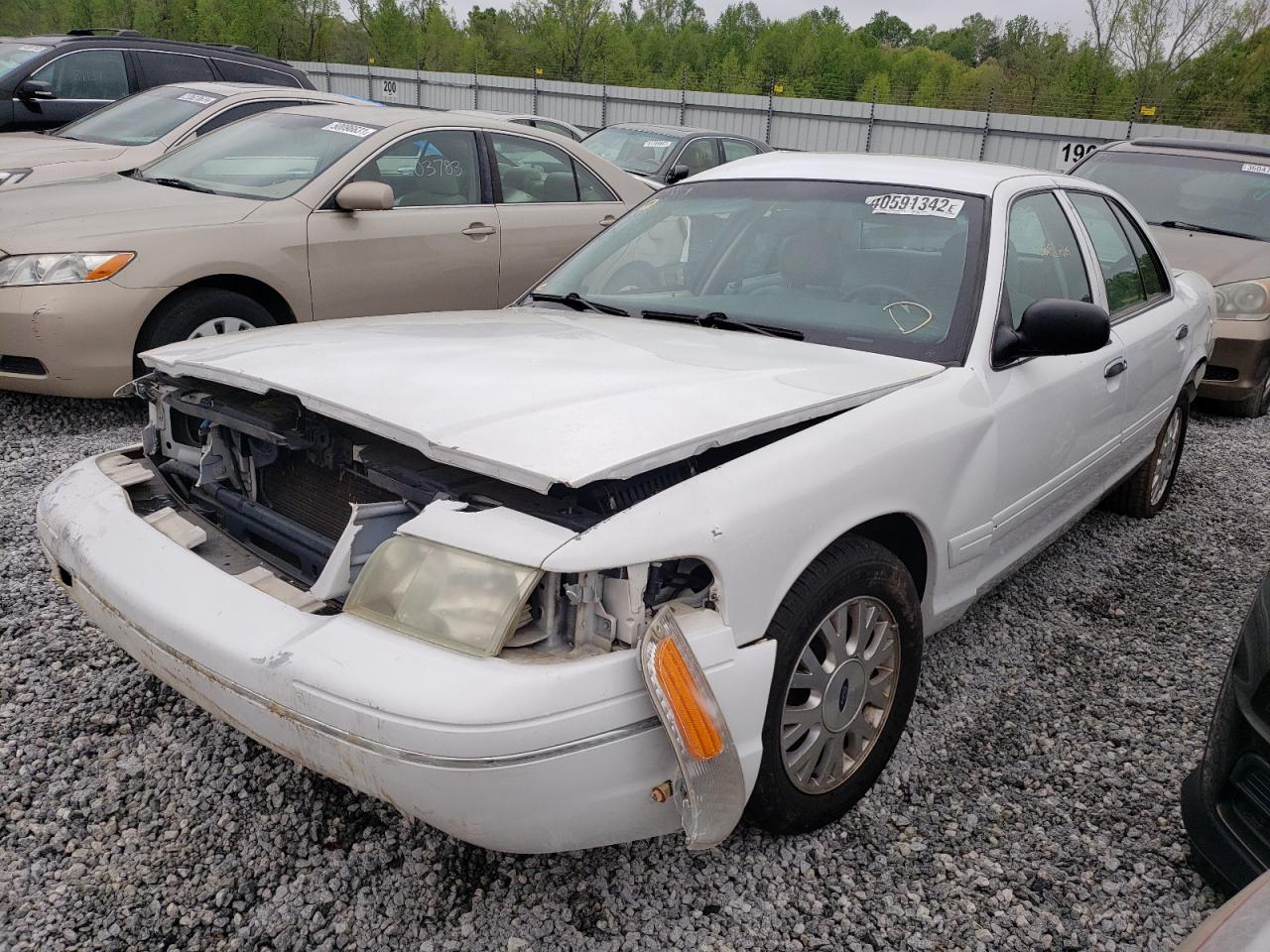 Photo 2 from auction – 2004 FORD CROWN VICT with VIN 2FAFP74W44X182182
