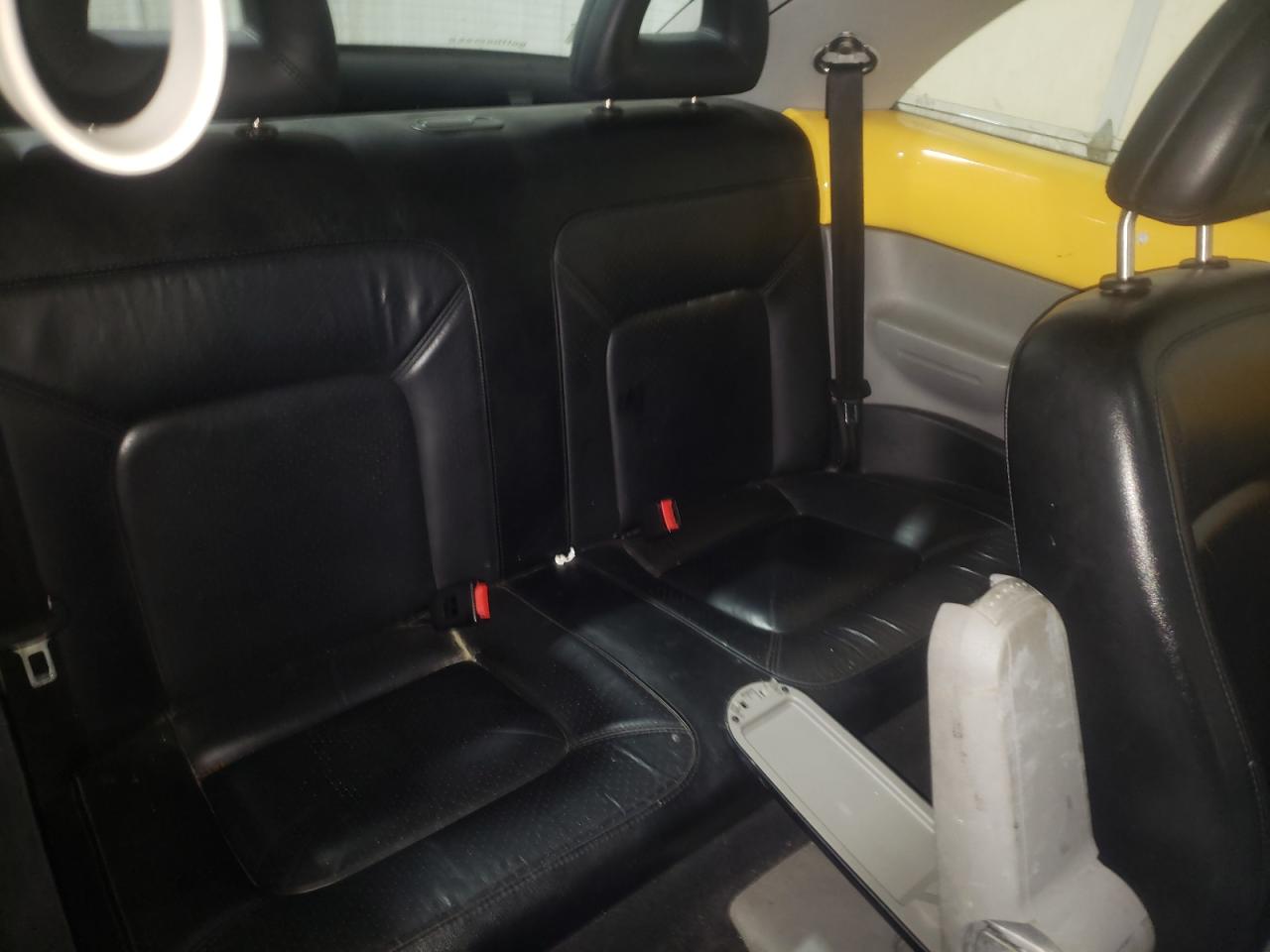 Photo 6 from auction – 2000 VOLKSWAGEN BEETLE with VIN 3VWCD21C5YM487210