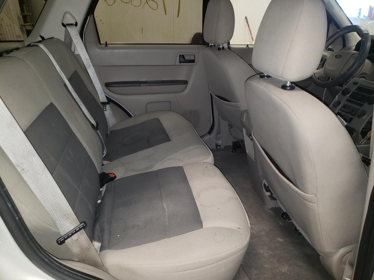 Photo 6 from auction – 2008 FORD ESCAPE XLT with VIN 1FMCU93178KB03261