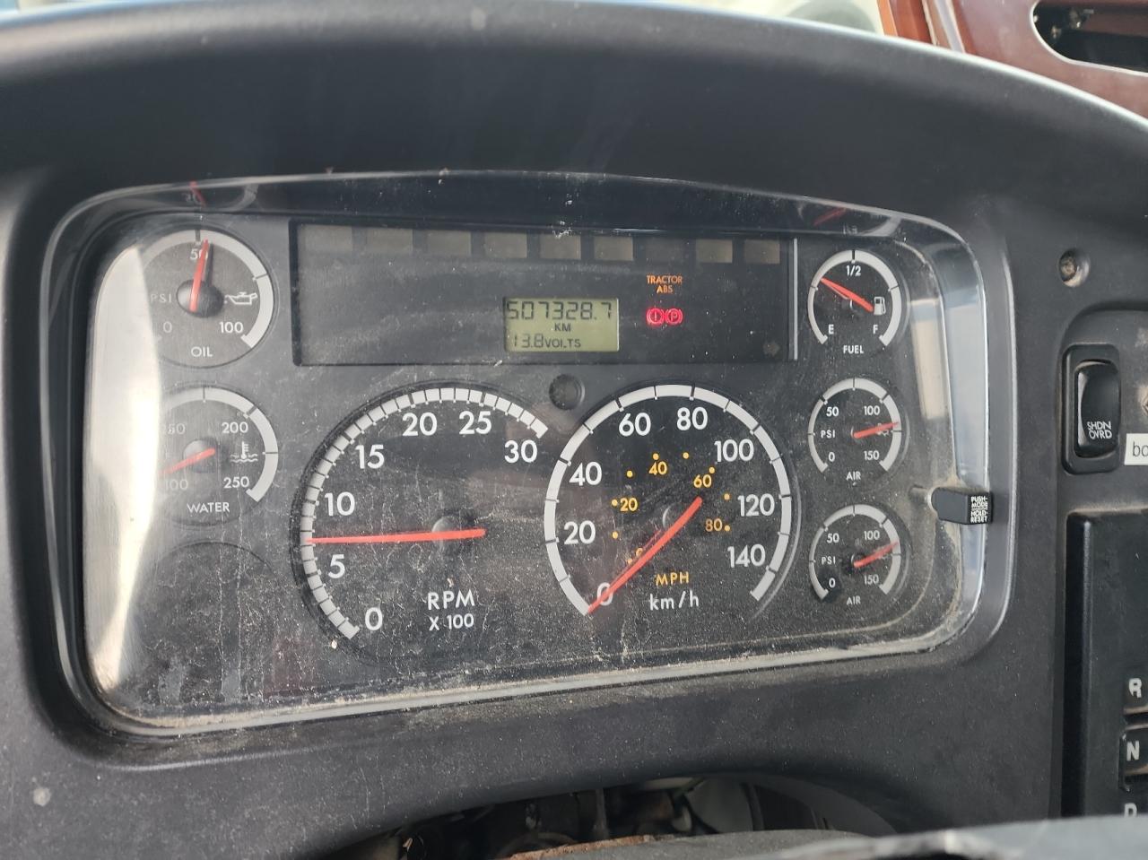 Photo 8 from auction – 2005 FREIGHTLINER M2 106 MED with VIN 1FVACYCS35HU12403