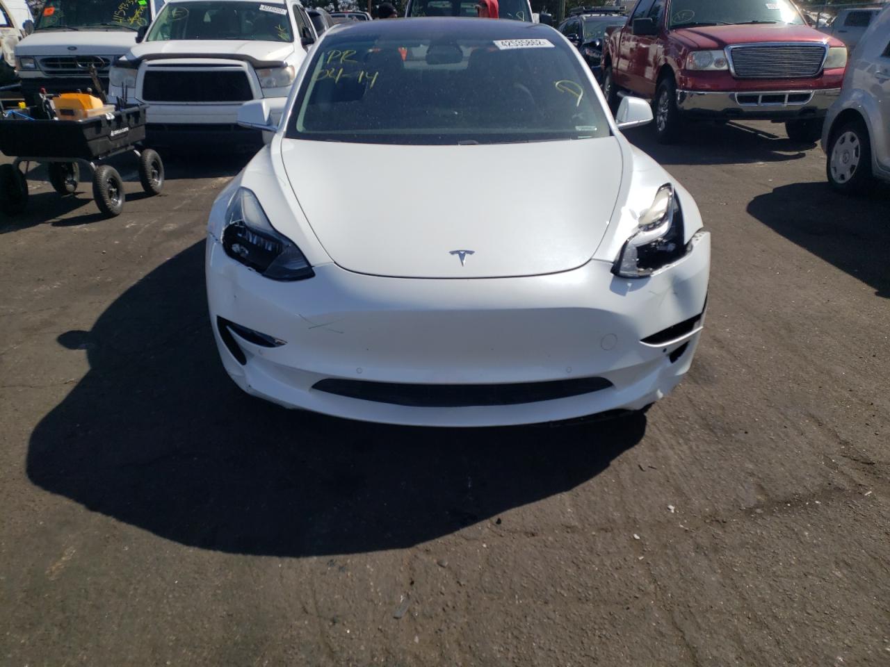 Photo 10 from auction – 2018 TESLA MODEL 3 with VIN 5YJ3E1EA8JF025155
