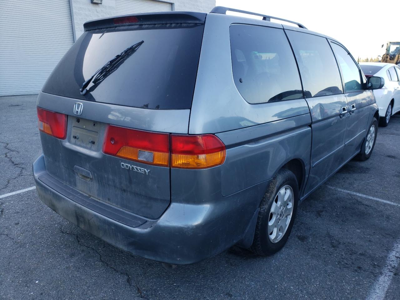 Photo 17 from auction – 2002 HONDA ODYSSEY EX with VIN 5FNRL18762B026161