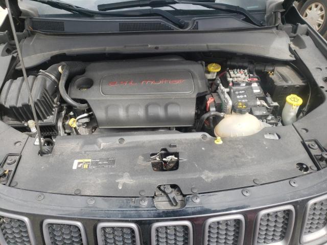 Photo 7 from auction – 2019 JEEP COMPASS TR with VIN 3C4NJDDB1KT747778