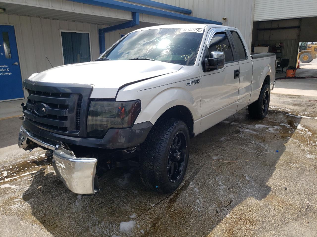 Photo 2 from auction – 2011 FORD F150 SUPER with VIN 1FTEX1CM2BFD03707