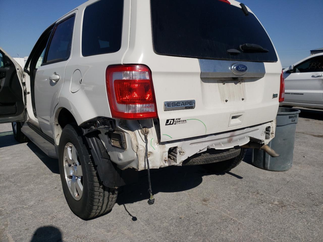 Photo 9 from auction – 2012 FORD ESCAPE LIM with VIN 1FMCU0EG5CKC43251