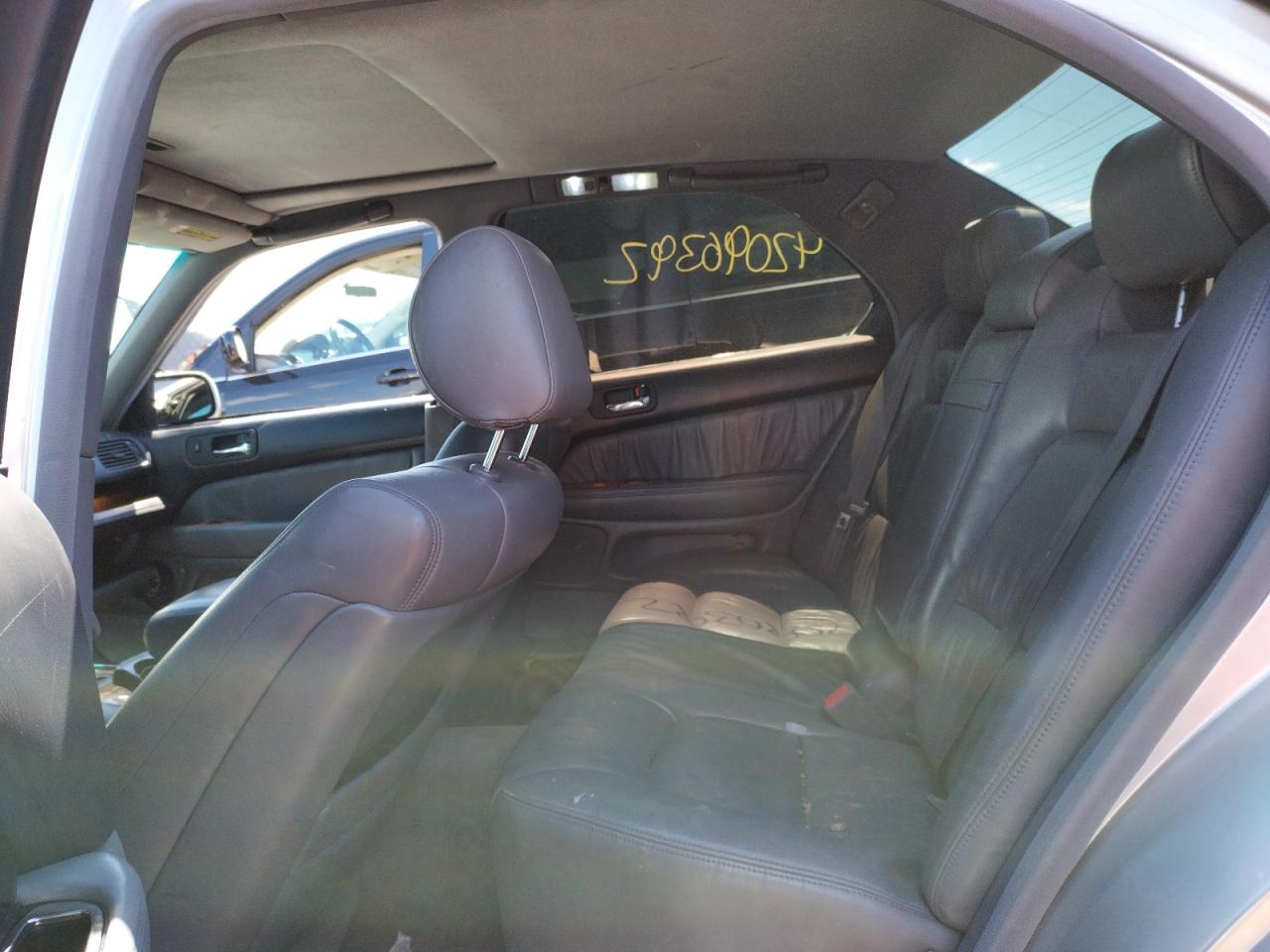 Photo 6 from auction – 2000 LEXUS LS 400 with VIN JT8BH28F1Y0176541