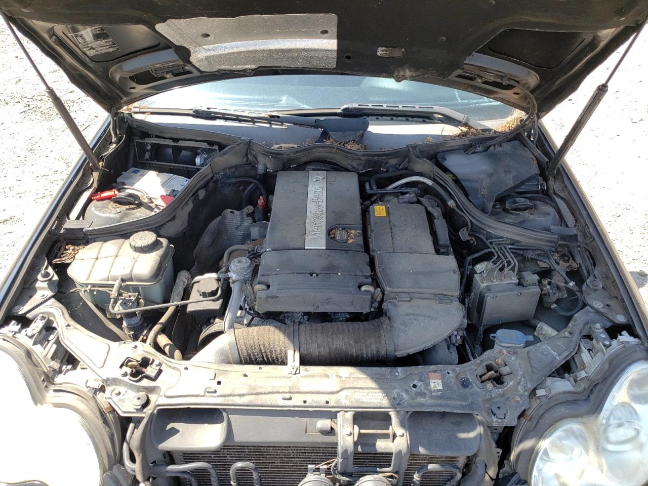 Photo 7 from auction – 2005 MERCEDES-BENZ C-CLASS with VIN WDBRF40J65F683203