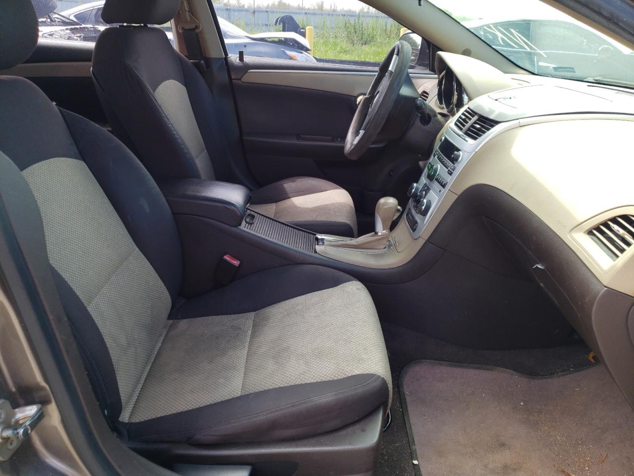 Photo 5 from auction – 2012 CHEVROLET MALIBU with VIN 1G1ZB5E02CF192233