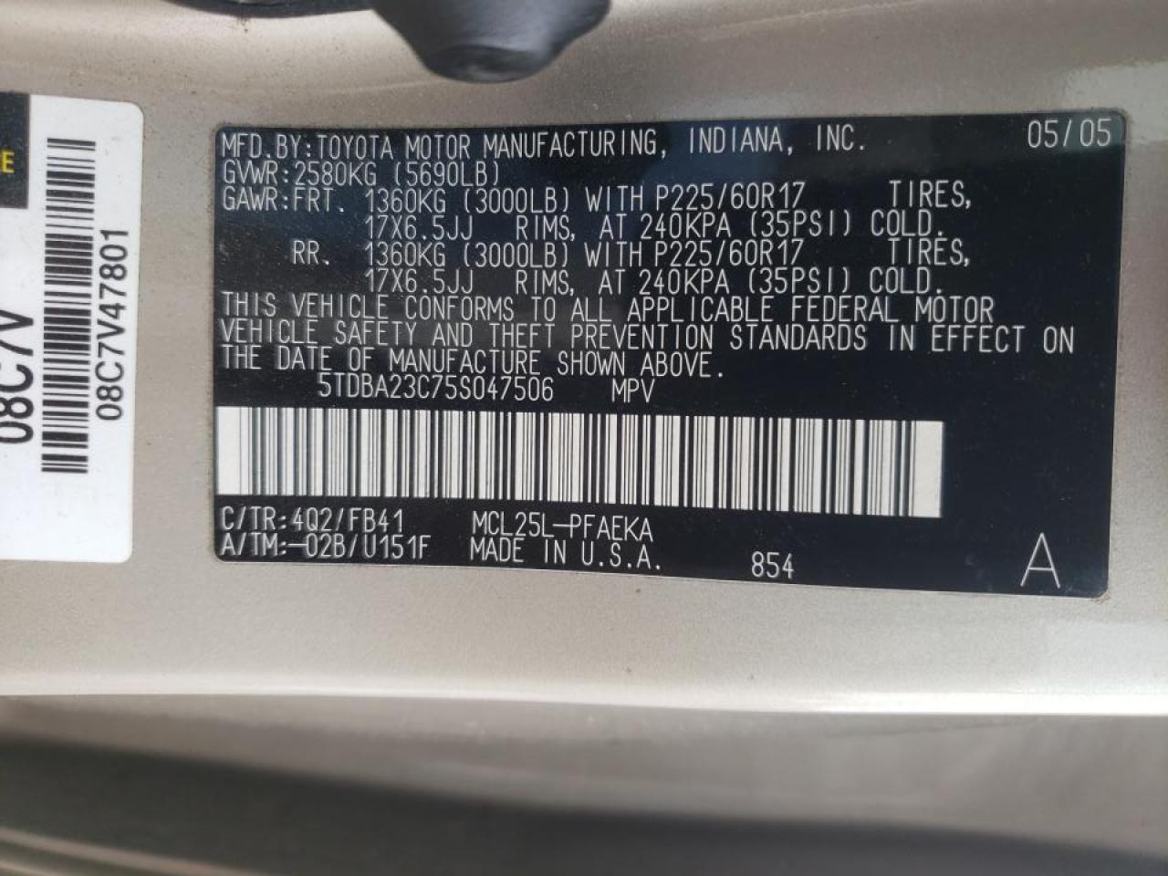 Photo 10 from auction – 2005 TOYOTA SIENNA LE with VIN 5TDBA23C75S047506