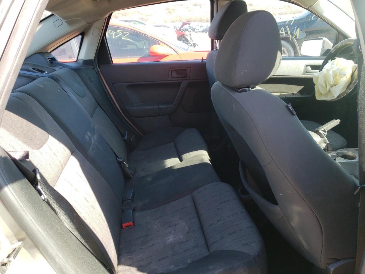 Photo 6 from auction – 2008 FORD FOCUS SE with VIN 1FAHP35N88W222160