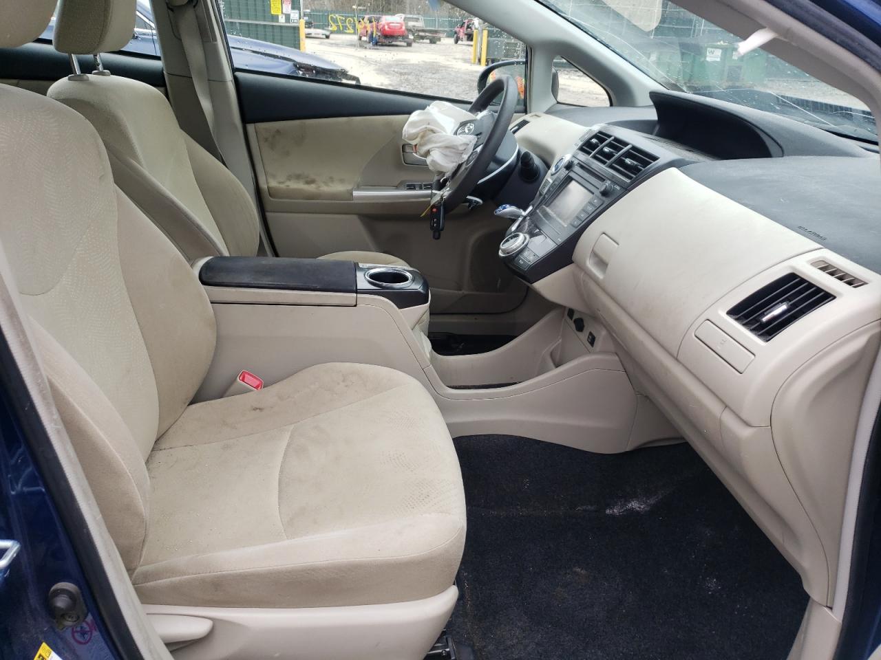 Photo 5 from auction – 2014 TOYOTA PRIUS V with VIN JTDZN3EU0E3321435