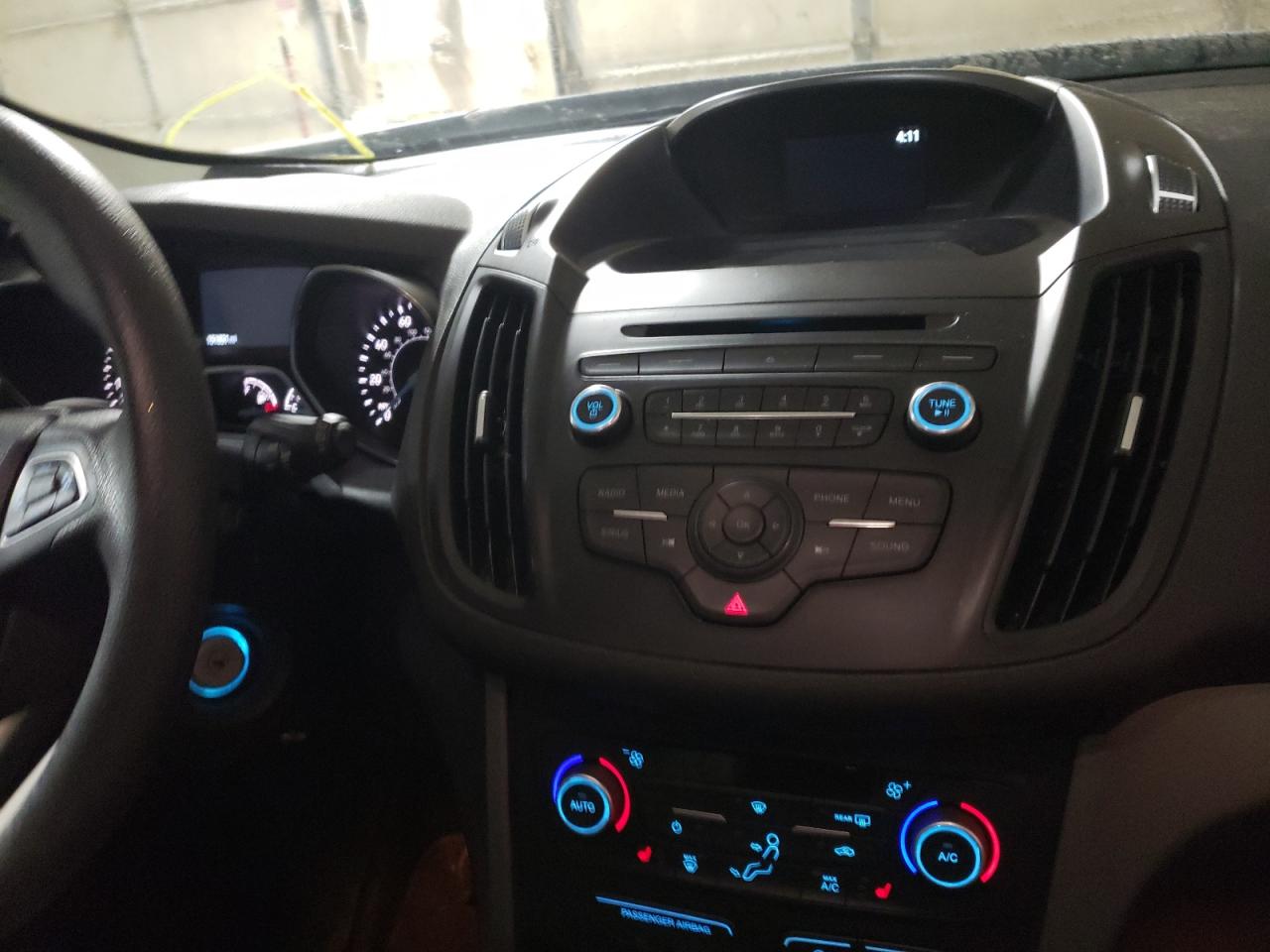 Photo 9 from auction – 2018 FORD ESCAPE SE with VIN 1FMCU9GD9JUC13310
