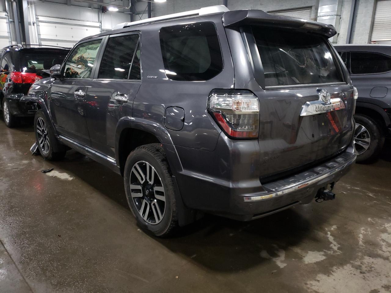 Photo 3 from auction – 2020 TOYOTA 4RUNNER SR with VIN JTEBU5JR8L5770540
