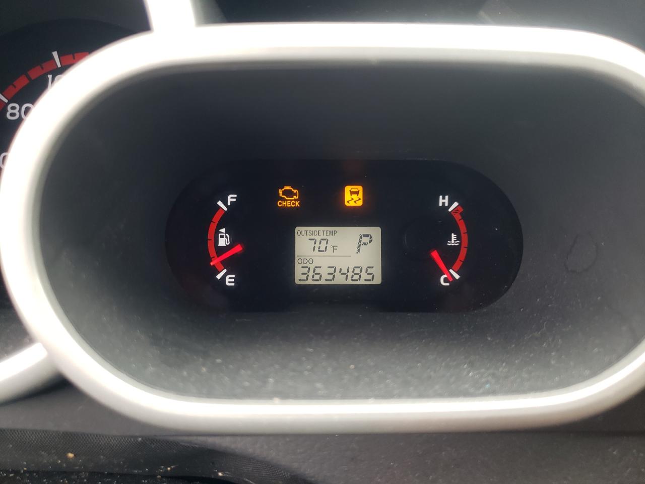 Photo 8 from auction – 2010 PONTIAC VIBE with VIN 5Y2SP6E0XAZ419647