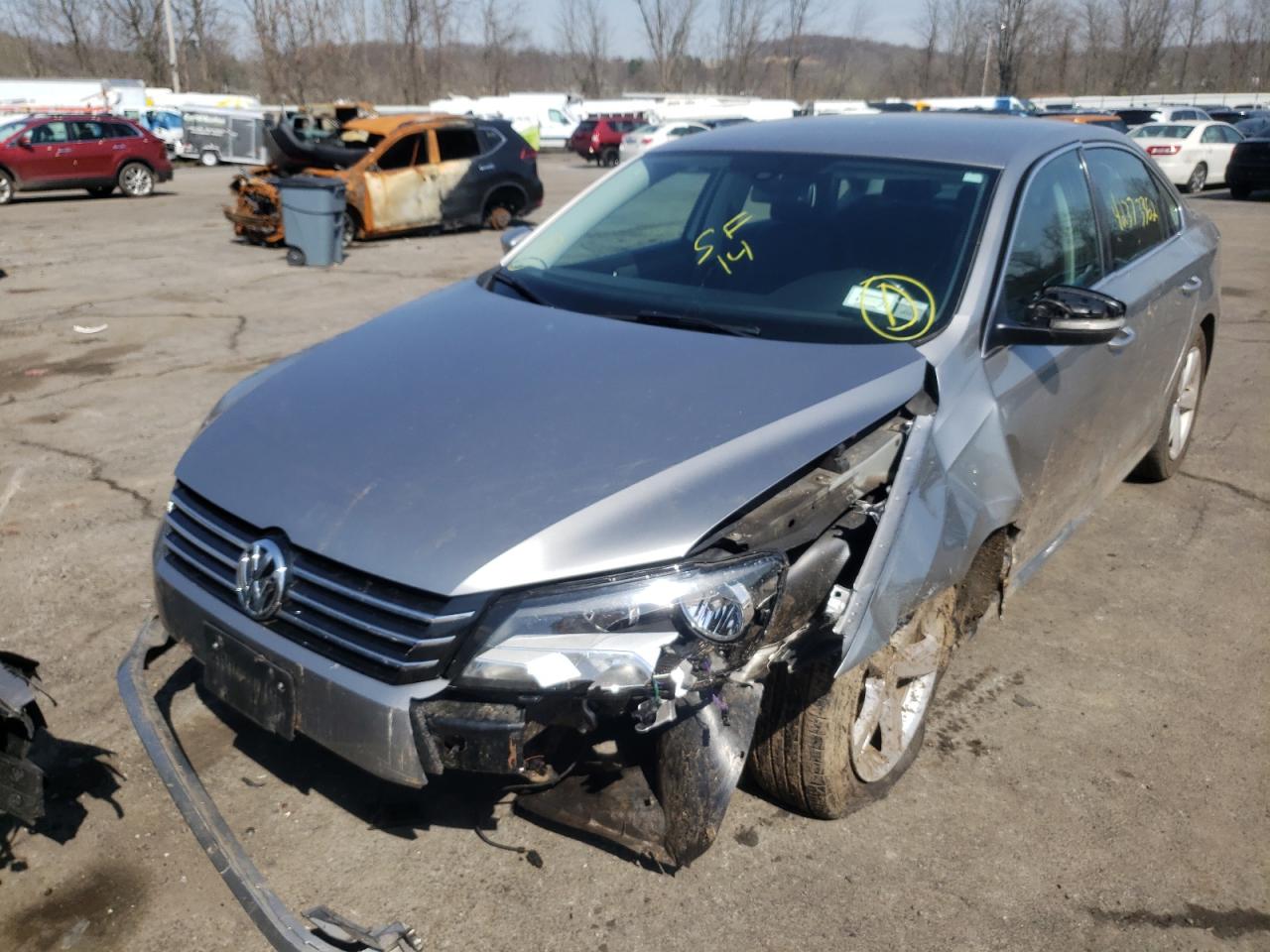 Photo 2 from auction – 2014 VOLKSWAGEN PASSAT SE with VIN 1VWBP7A37EC006211