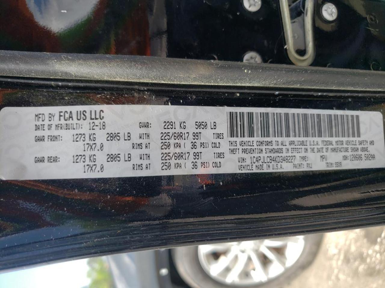 Photo 10 from auction – 2019 JEEP CHEROKEE L with VIN 1C4PJLCB4KD348227