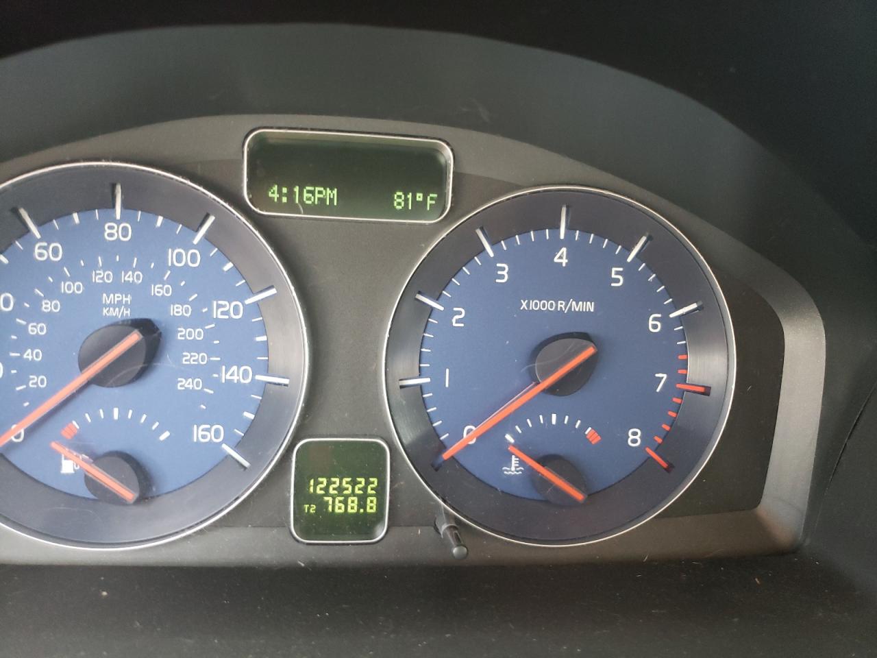 صورة رقم 8 من المزاد - 2011 VOLVO C30 T5 مع VIN YV1672MK6B2228499