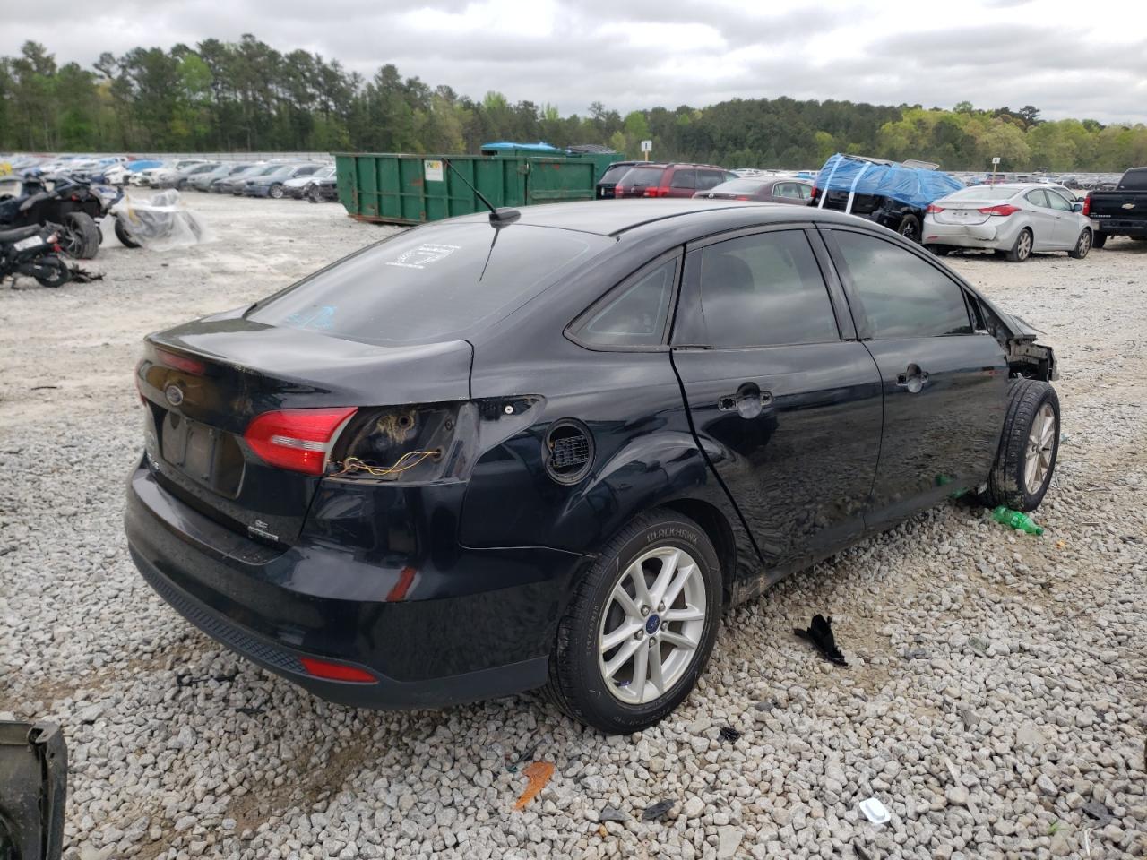 Photo 4 from auction – 2016 FORD FOCUS SE with VIN 1FADP3F2XGL226603