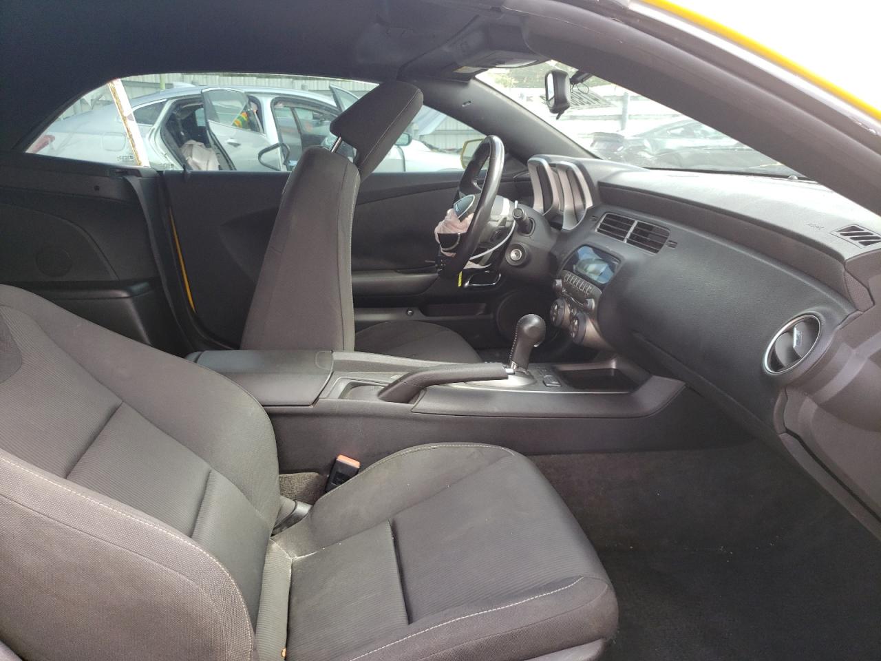 Photo 5 from auction – 2011 CHEVROLET CAMARO LT with VIN 2G1FB3DD0B9184053