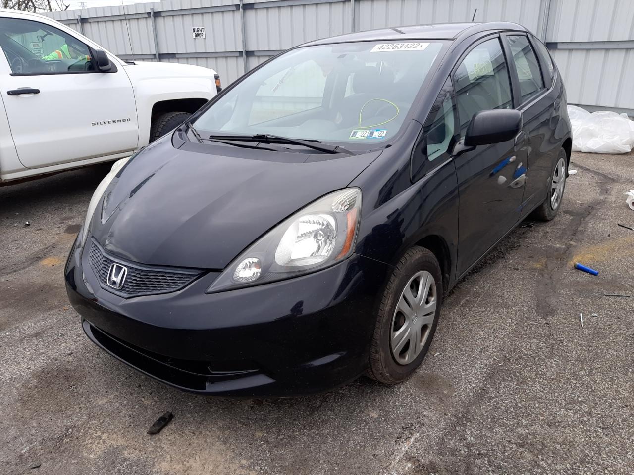 Photo 2 from auction – 2010 HONDA FIT with VIN JHMGE8H26AC003326