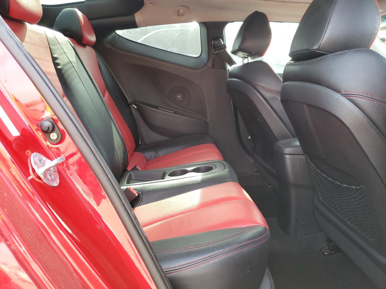 Photo 6 from auction – 2012 HYUNDAI VELOSTER with VIN KMHTC6AD0CU036708