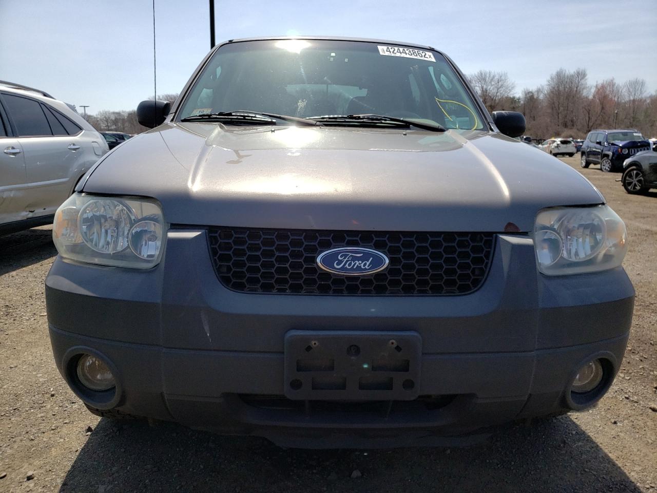 Photo 9 from auction – 2005 FORD ESCAPE XLT with VIN 1FMYU931X5KB78151