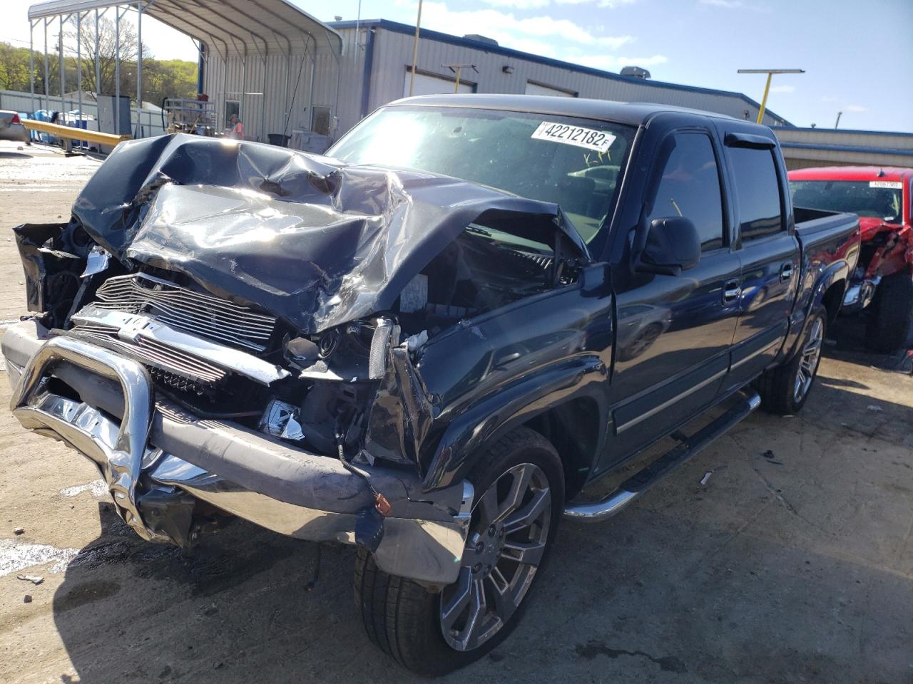 Photo 2 from auction – 2004 CHEVROLET SILVERADO with VIN 2GCEK13TX41409998