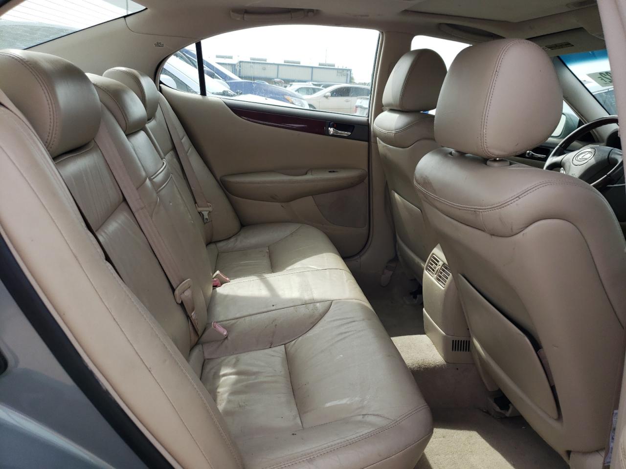 Photo 6 from auction – 2003 LEXUS ES 300 with VIN JTHBF30G830130357