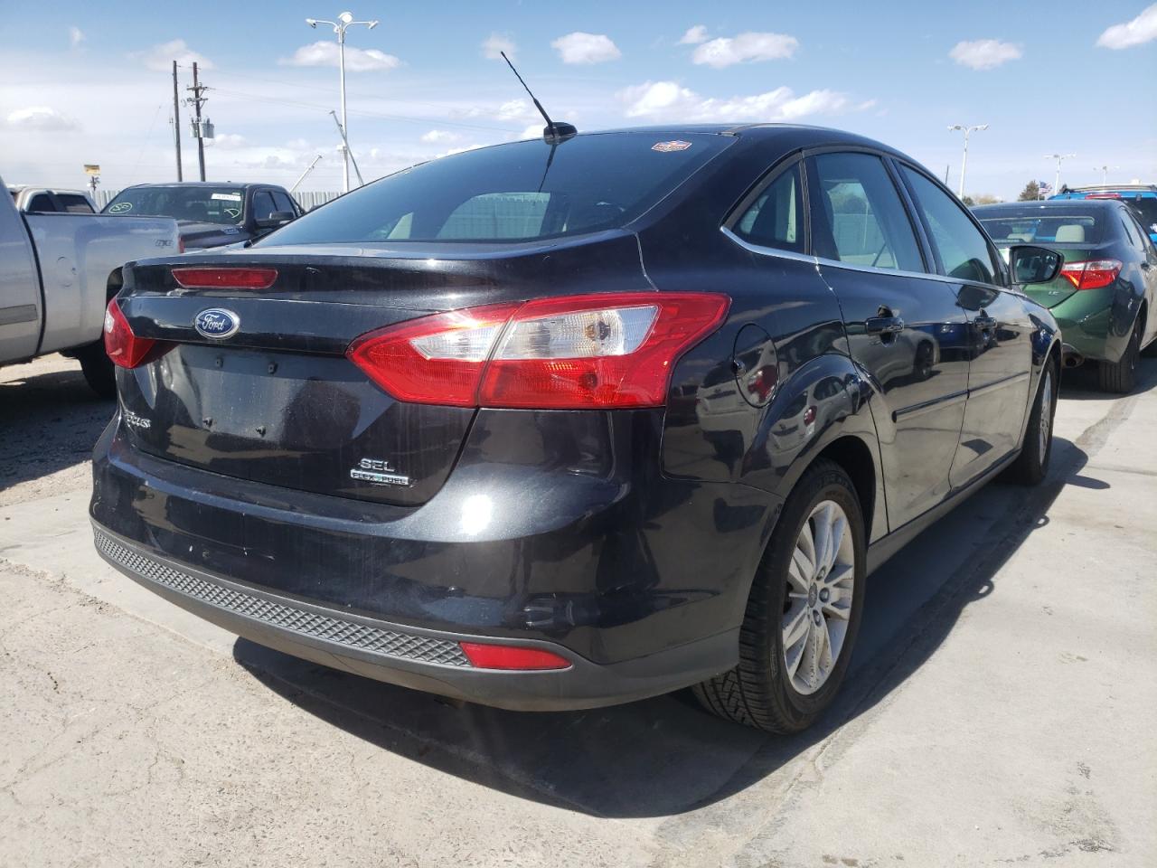 Photo 4 from auction – 2012 FORD FOCUS with VIN 1FAHP3H28CL445682
