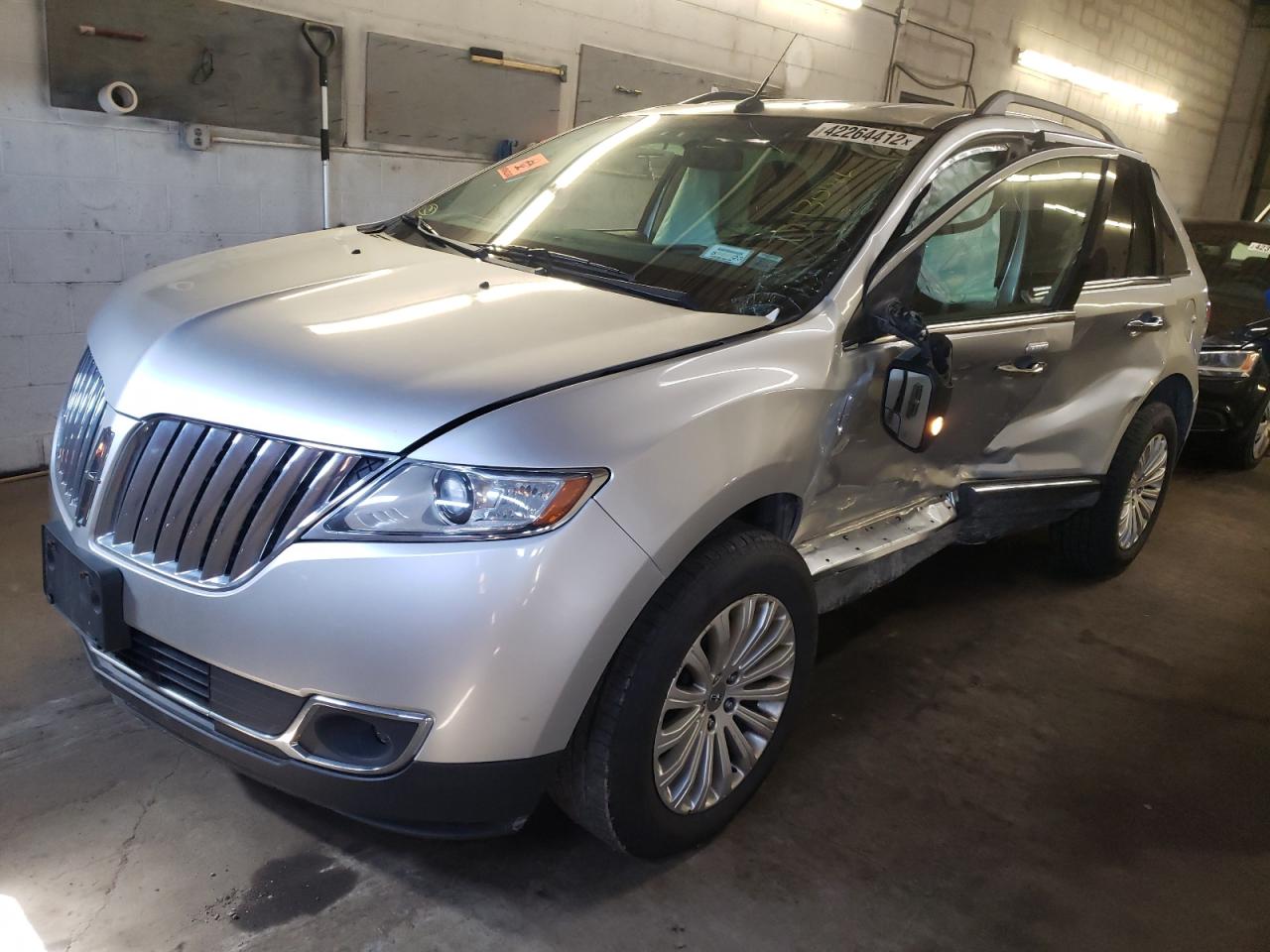 Photo 2 from auction – 2012 LINCOLN MKX with VIN 2LMDJ6JK2CBL07190