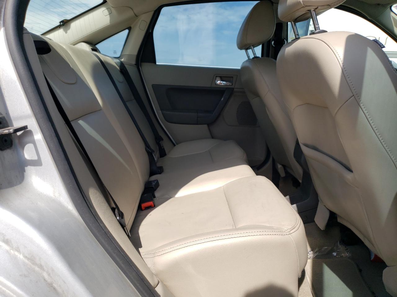 Photo 6 from auction – 2008 FORD FOCUS SE with VIN 1FAHP35N38W275770