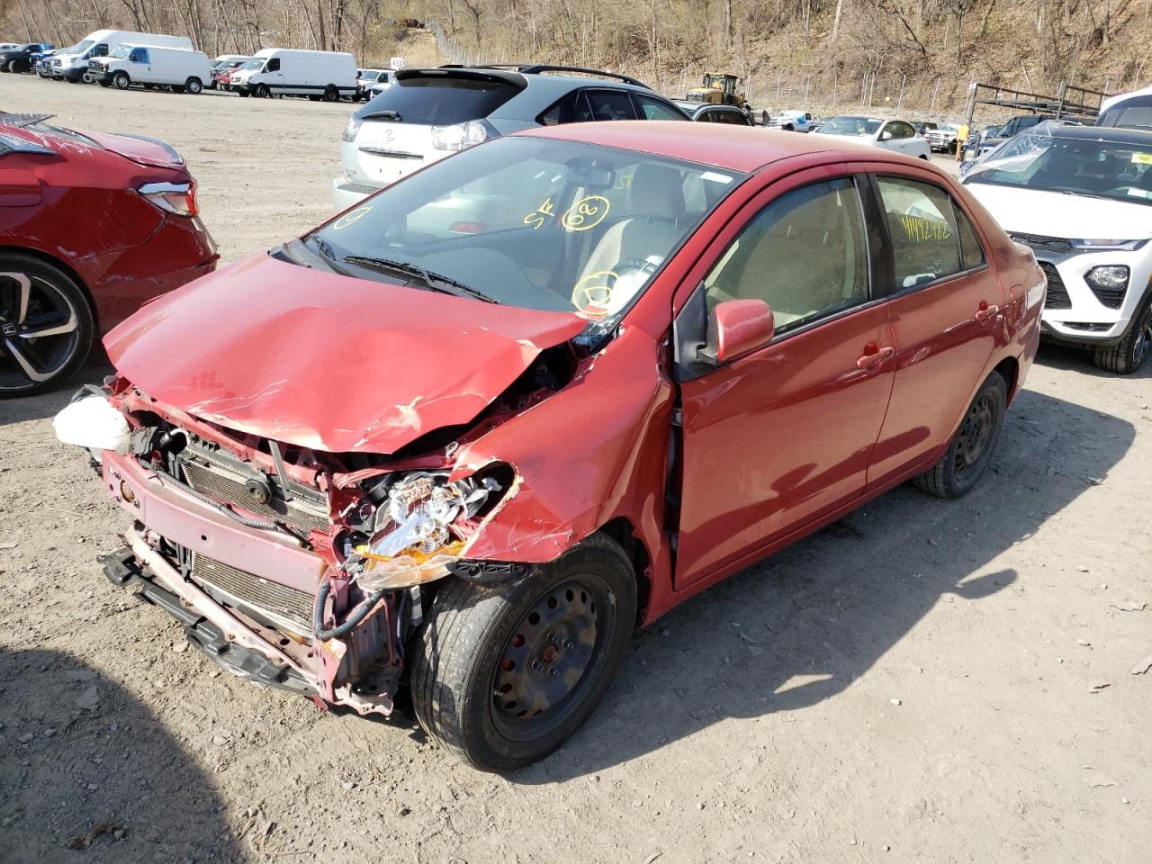 Photo 2 from auction – 2008 TOYOTA YARIS with VIN JTDBT923984037709