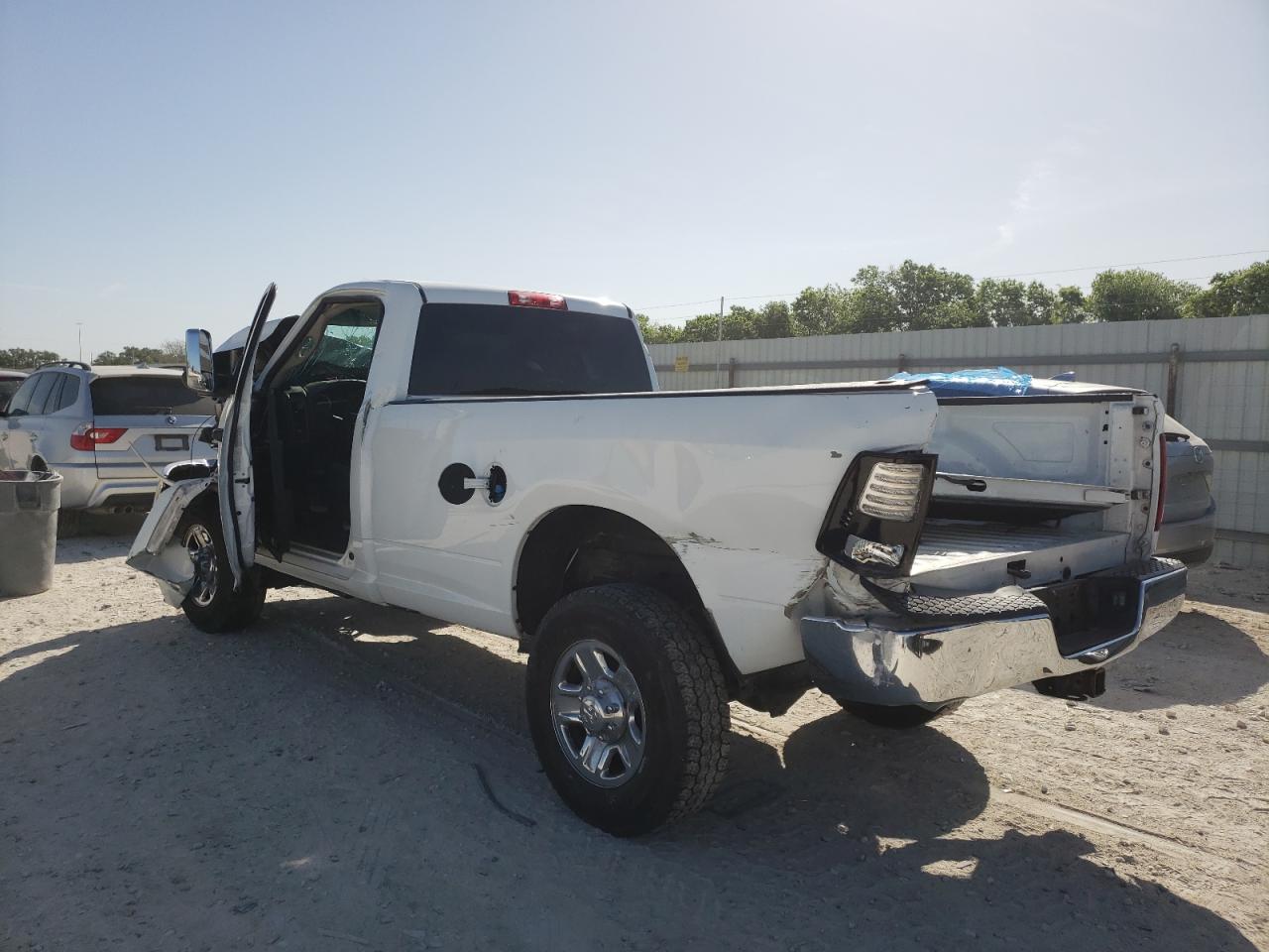 Photo 3 from auction – 2016 RAM 2500 ST with VIN 3C6MR5ALXGG359687