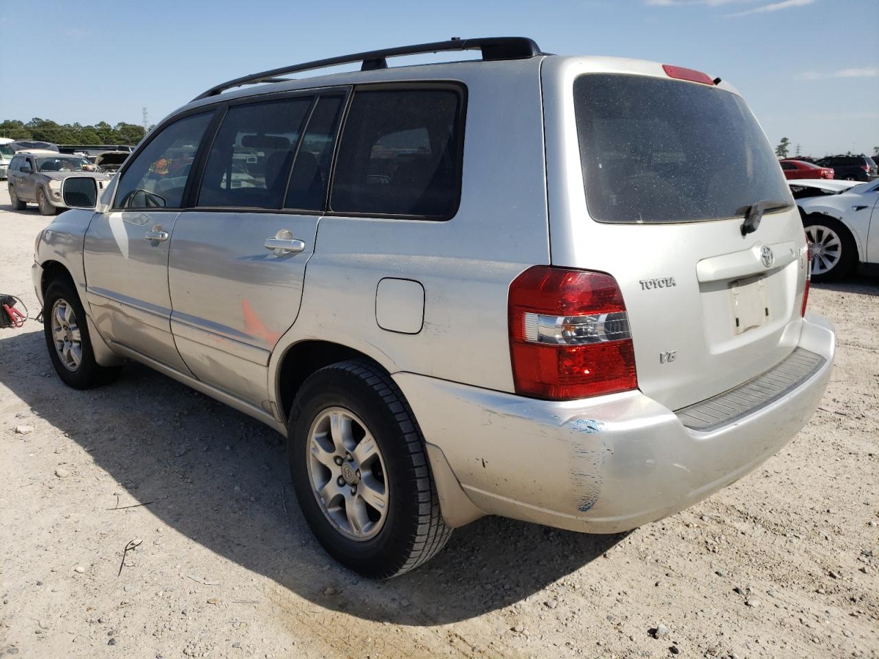 Photo 3 from auction – 2005 TOYOTA HIGHLANDER with VIN JTEGP21A650066343