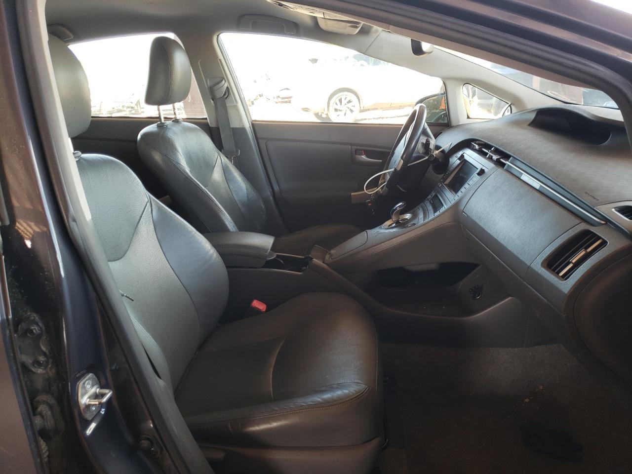 Photo 5 from auction – 2010 TOYOTA PRIUS with VIN JTDKN3DU3A5184136