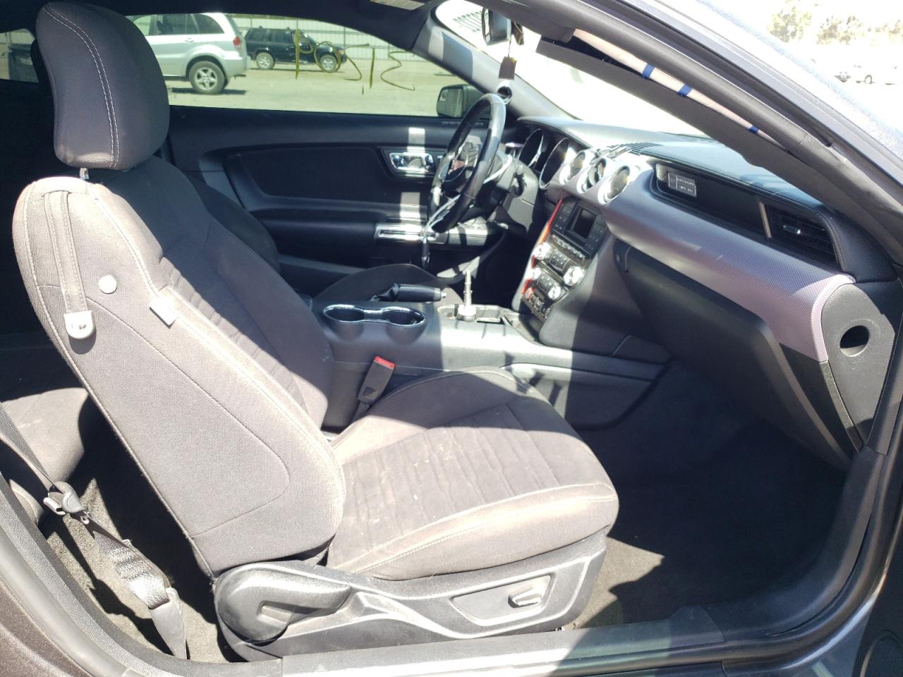 Photo 5 from auction – 2017 FORD MUSTANG GT with VIN 1FA6P8CF8H5344622