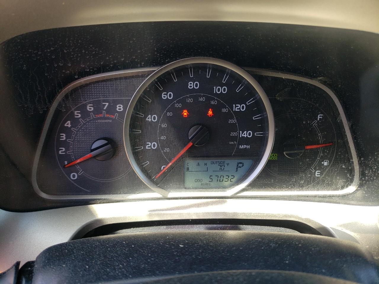 Photo 8 from auction – 2014 TOYOTA RAV4 XLE with VIN JTMRFREV0EJ010849