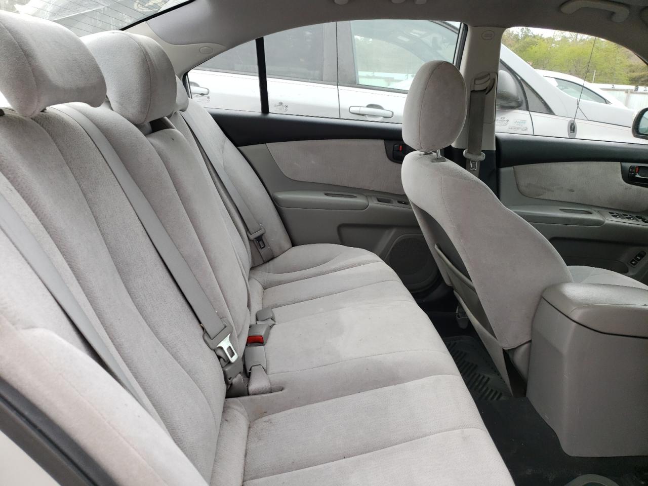 Photo 6 from auction – 2010 KIA OPTIMA LX with VIN KNAGG4A85A5378516