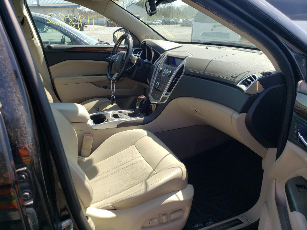 Photo 5 from auction – 2012 CADILLAC SRX LUXURY with VIN 3GYFNDE31CS610356
