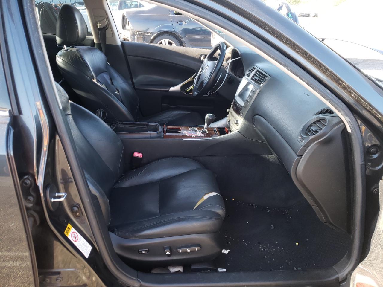 Photo 5 from auction – 2006 LEXUS IS 250 with VIN JTHBK262165010540