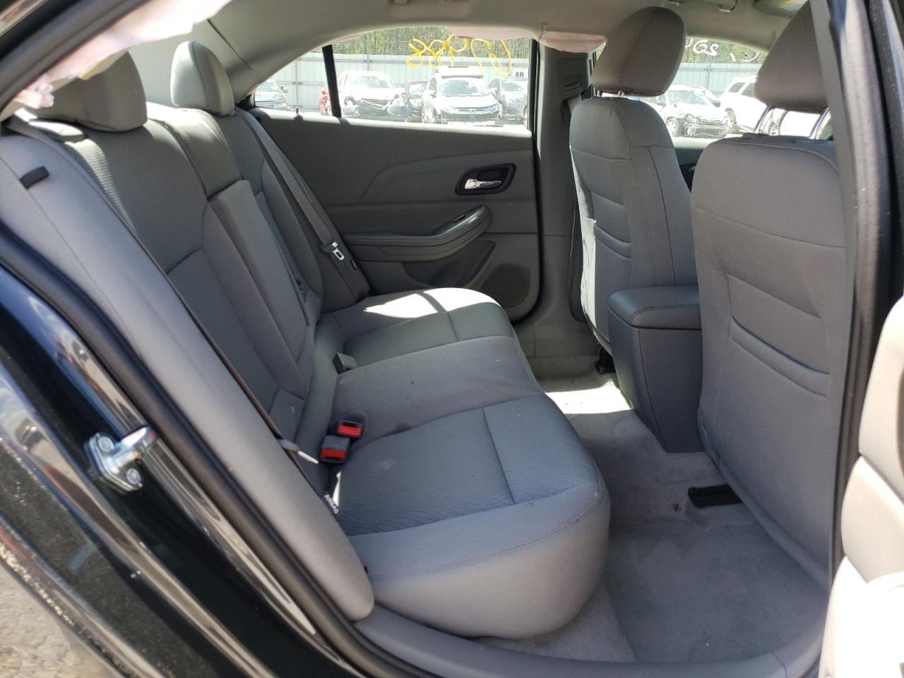 Photo 6 from auction – 2015 CHEVROLET MALIBU LS with VIN 1G11B5SL8FF302301