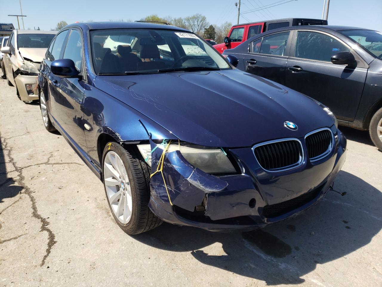 BMW 328 I 2011 with VIN WBAPH7G50BNN05976 - Photo from auction