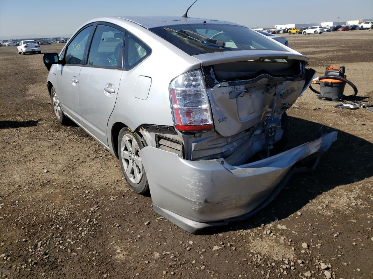 Photo 3 from auction – 2006 TOYOTA PRIUS with VIN JTDKB20U067510463