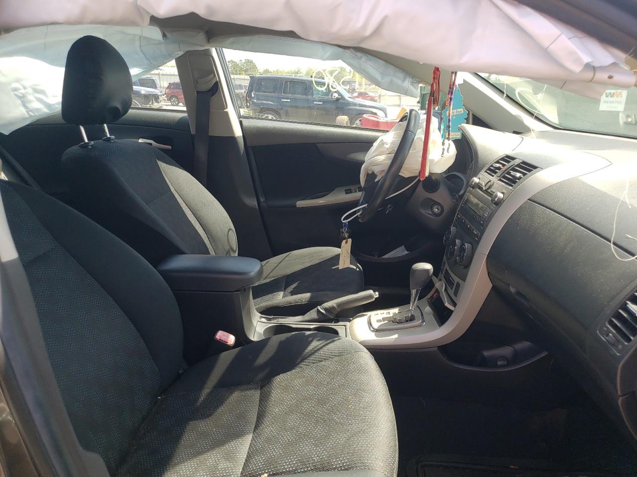 Фото 5 с аукциона – 2010 TOYOTA COROLLA BA с VIN 2T1BU4EE4AC485100